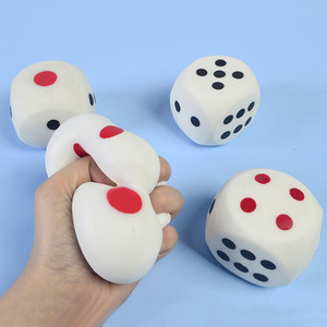 Jouet anti-stress en mousse souple à rebond lent, cube de 5,8 cm pour les jeunes, les adultes et les bureaux - Product Image 5