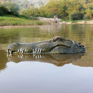 Bateau crocodile télécommandé 2,4 GHz à l'aspect réaliste, avec <span class=keywords><strong>corps</strong></span> étanche et protection contre les basses tensions, idéal pour les activités de plaisanterie sur l'eau du lac - Product Image 6