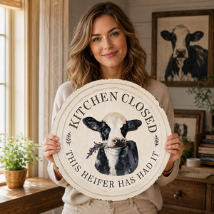 Targa in Metallo Vintage Divertente 'Cucina Chiusa' con Mucca, Stile Rustico per Cucina e Sala da Pranzo, Decorazione Murale - Product Image 1