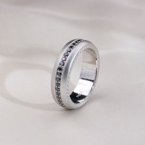 แหวนเพชรเมสซี่ รุ่น MSR-1892 แหวนดีไซน์พิเศษ แหวนเพชรทรงรัศมี แหวนเพชรเพทายสังเคราะห์ PT950 - Product Image 3