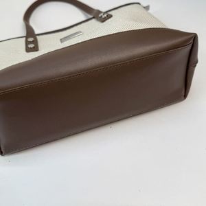 Fashionable and Luxurious Women's Underarm <b>Bag</b>, Large-capacity Single-shoulder <b>Bag</b> for Going Out, Niche Design Handbag - Product Image 4
