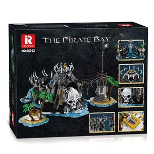Reobrix 66012 The Pirate Bay 2650PCS Ensemble de blocs de construction modulaires <span class=keywords><strong>Île</strong></span> <span class=keywords><strong>des</strong></span> <span class=keywords><strong>pirates</strong></span> pour adultes - Château de crânes avec cascade - Product Image 5