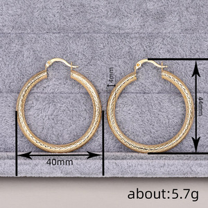 Orecchini a Cerchio Esotici Mediorientali per Donne, Gioielli Chic con Motivo a Croce Intrecciata - Product Image 3