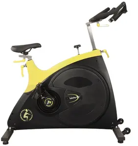 商用旋转自行车健身器材，用于运动男女通用家庭健身房或带磁性制动系统的健身中心