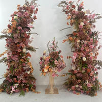 Piliers de fleurs artificielles : roses blanches, hortensias, œillets bordeaux – Décoration autoportante pour arche de mariage et colonne