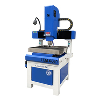 Routeur CNC portable de bureau Leedercnc 60x60 pour la découpe d'aluminium, de plastique, de PVC et de plexiglas, idéal pour les loisirs créatifs et l'usage domestique (modèle 2026)