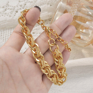 jubilee <b>bracelet</b> en or 18 carats polished interlocking twisted <b>rope</b> flat unisex hand couple <b>bracelets</b> - Product Image 3