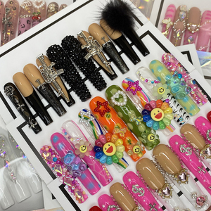 Ongles press-on longs carrés faits main, décoration de luxe exquise, 10 pièces, design unique et glamour, faux ongles en forme de cercueil, manucure artificielle manuelle - Product Image 3