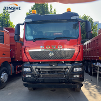 Camion benne basculante d'occasion SINOTRUK TX 6X4, poids lourd, diesel, 30 tonnes, 10 roues, conduite à gauche, Euro2, transport arrière, à prix réduit