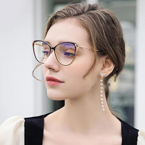 Monture de lunettes œil-de-chat pour femme 87014, en TR90, monture complète, protection anti-lumière bleue, verres AC, design quadrilatère - Product Image 1