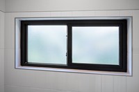 Ventana Corredera de Aluminio con Rotura de Puente Térmico BOCHARM, con Vidrio Low-E, Diseño de Rejilla Interior, para Uso Exterior, Ventana Corredera Horizontal