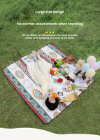 Tapis de pique-nique extra-large pour l'extérieur, imperméable et résistant à l'humidité, avec support en Oxford, coussin pliable pour le camping, activité de plein air