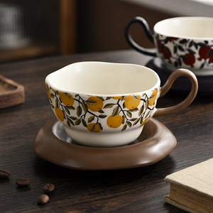 Taza de café de cerámica estilo vintage, taza retro para uso doméstico, té de la tarde, taza para beber en la oficina, taza de agua para parejas. - Product Image 4
