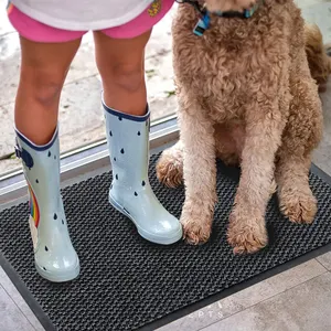 Tapis de porte antidérapant pour entrée extérieure intérieure en polypropylène 100% imperméable à l'eau et aux poils coupés pour l'avant