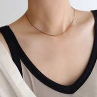 Collier simple fait main, ajustable, couleur matcha vert caramel, chaîne de choker en cordon, petites perles dorées, macramé, cordon ciré