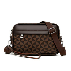 Bolso de Mano para Hombre con Múltiples Bolsillos, Textura Premium, Resistente, Convertible en Bandolera - Product Image 2