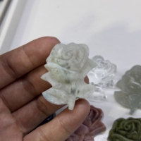 Pendentif en pierre naturelle sculptée en forme de rose, ornements en cristal, pierres précieuses multiples, pierre brute de forme irrégulière, pierre de guérison romantique, vente en gros
