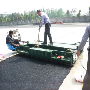 <span class=keywords><strong>Macchina</strong></span> per Pavimentazione in Asfalto e Gomma di Alta Qualità con Larghezza di Lavoro 1500/1800/2000/2500mm <span class=keywords><strong>Macchina</strong></span> per Pavimentazione di Piste in Plastica in Vendita - Product Image 2