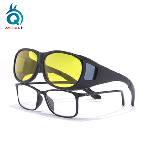 <span class=keywords><strong>Lunettes</strong></span> de nuit polarisées jaunes haute définition UV400 à porter par-dessus les <span class=keywords><strong>lunettes</strong></span> de vue pour unisexe - Product Image 3