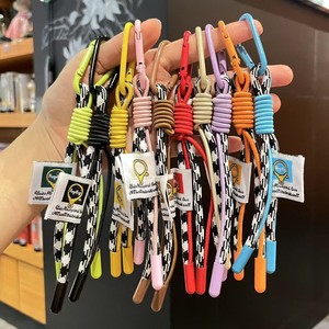 Nouvelle Arrivée : Pendentifs <span class=keywords><strong>Macramé</strong></span> Tendance avec Pompon en <span class=keywords><strong>Corde</strong></span>, Accessoires de Sac à Main, Chaînes et Breloques de Sac en <span class=keywords><strong>Corde</strong></span> pour Femmes - Product Image 1