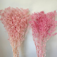 Ge conserveerde Baby's Breath bloemen voor bruiloftdecoratie, 90-100 gram, voor huishoudelijke arrangementen en handwerk.