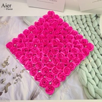 Aierflorist 81 pièces/boîte Savon parfumé à la rose avec têtes de fleurs sans fond à trois couches et têtes de fleurs d'imitation de rose épaissies