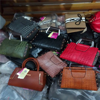 Stock de Sacs à Main de Marque Lady, Sacs d'Épaule Usagés de Haute Qualité, de Seconde Main, Conditionnés en Balles