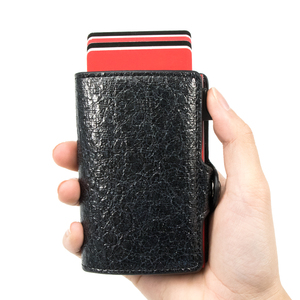 Cartera de Gran Capacidad para Hombre con Botón de Expulsión de Tarjetas, Bloqueo RFID y Protección para Tarjetas de Crédito - Product Image 3