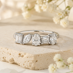 Anello Geometrico con Zirconi Ovali e Quadrati per Donne, Elegante Gioiello da Dito alla Moda - Product Image 4