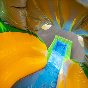 Les enfants adorent le château gonflable multi-activités « Super Jungle », personnalisable en taille. - Product Image 4