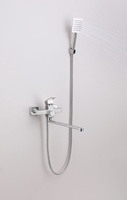 Robinet mural dissimulé en acier inoxydable poli, moderne et classique, hybride simple/double, avec système de douche pluie à jet unique pour hôtel