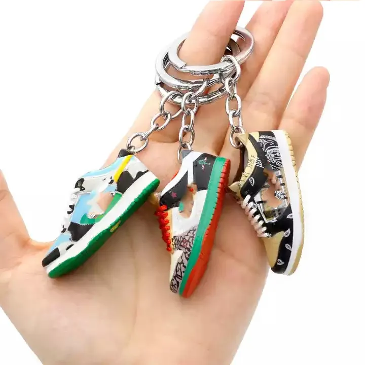 High Quality Soft Pvc Llaveros cute 3D 1/6 rubber sneaker dunk aj shoes keychain jor dan yeezy shoe key chain accessories