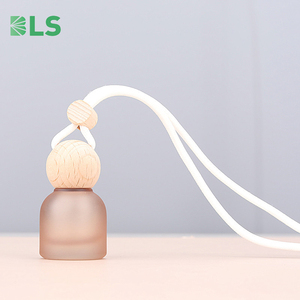 ขวดน้ำหอมทรงกระบอกขนาด 10 มล. สีสันสวยงาม ใช้ซ้ำได้ สำหรับรถยนต์ พร้อมฝาไม้ ขวดน้ำหอมรูปทรงรถยนต์แบบแขวน - Product Image 6