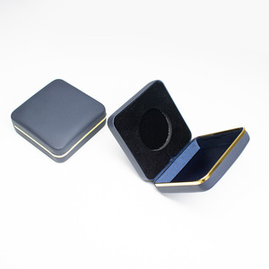 Boîte de rangement pour pièces commémoratives en cuir PU haut de gamme, boîte à accessoires cadeau et boîte de collection de pièces d'or - Product Image 4