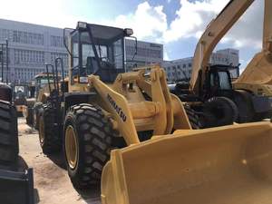 Chargeuse sur pneus Komatsu WA320-3 d'occasion, modèle 2020, capacité 3200 kg, d'origine japonaise, bon état, avec boîte de vitesses, pompe, roulement et moteur, à vendre - Product Image 6