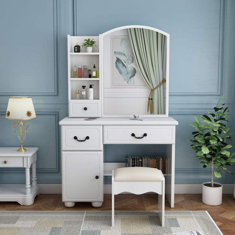 Pas de lampe pour miroir à va-et-vient.