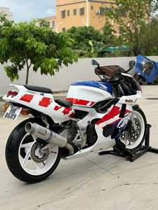 ฮอนด้า <span class=keywords><strong>CBR400RR</strong></span> NC29 400 ซีซี ระบบระบายความร้อนด้วยน้ำ สี่สูบ รถมอเตอร์ไซค์สปอร์ตวินเทจ - Product Image 4