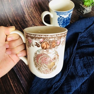 Taza de Cerámica con Diseño de Castillo Azul JBS para Exportación - Product Image 3
