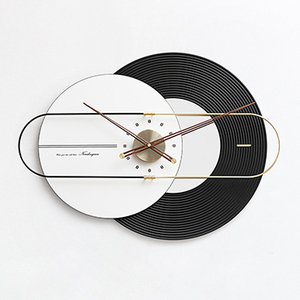 Horloge murale en métal Noridongsan Moderne Horloge murale décorative bon marché pour la maison, Art de sable mouvant, Horloge miroir pour salon/chambre/bureau - Product Image 1