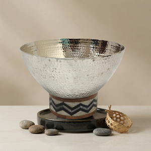 Cuencos de Servir de Estilo Rústico, Hechos a Mano con Metal y Madera, con Incrustaciones de Hueso, para Frutos Secos y Decoración del Hogar - Product Image 1