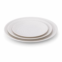 Services de table en mélamine multi-tailles pour répondre à différentes demandes de restauration