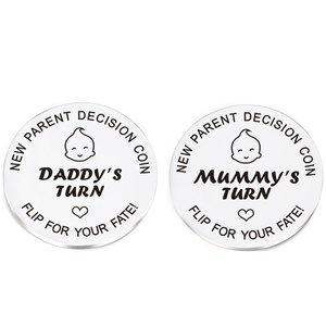 Nouvelle pièce de monnaie amusante pour prendre des décisions, cadeau pour les nouveaux parents, maman et papa, pour les femmes enceintes et les jeunes mamans et papas. - Product Image 3