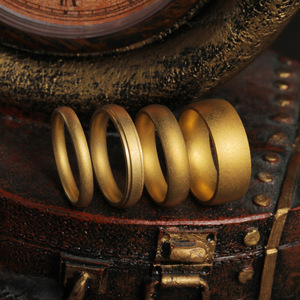 <span class=keywords><strong>Bague</strong></span> <span class=keywords><strong>de</strong></span> <span class=keywords><strong>mariage</strong></span> pour homme en acier inoxydable 304 mat, plaqué or, à dôme et à marches, largeur 3/4/5/8 mm, simple et empilable - Product Image 2
