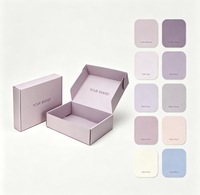 Boîte d'expédition en carton ondulé personnalisée couleur lavande poussiéreuse avec impression de marque intérieure pour bijoux, cosmétiques et emballages cadeaux élégants