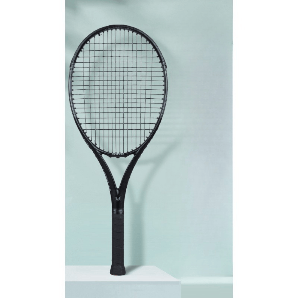 Conjunto de entrenamiento individual profesional, completamente en carbono negro.