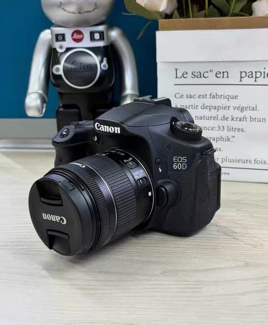 EOS 60D+18-55mm Original Canons Second hand Used Camera DSLR Professional Digital Camera with battery and battery charger