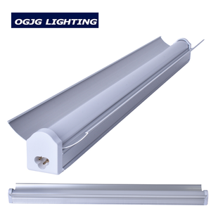 Luminaire linéaire LED à réflecteur en aluminium 10W 20W 30W <span class=keywords><strong>40W</strong></span> 0,6m 1,2m 1,5m pour éclairage intérieur de supermarché - Product Image 1