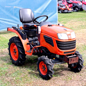 Kubota Wheel Tractor 25HP Engine Orange Color Agricultural <b>Machinery</b> - Product Image 6