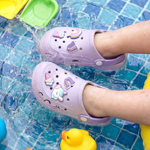 Sabots d'été pour enfants, chaussures de plage pour garçons et filles, sandales légères et respirantes, mignonnes, à motif de dessin animé, pantoufles pour bébés - Product Image 6