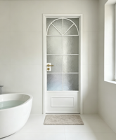 Porte française minimaliste en alliage d'aluminium, cadre blanc, verre, style français, portes battantes étanches pour villa et salle de bain